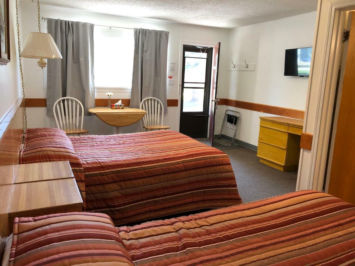 Yellow Quill Motel Portage la Prairie Exterior foto